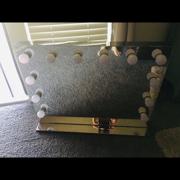 Huge Vanity Mirror - Picture 2 of 2